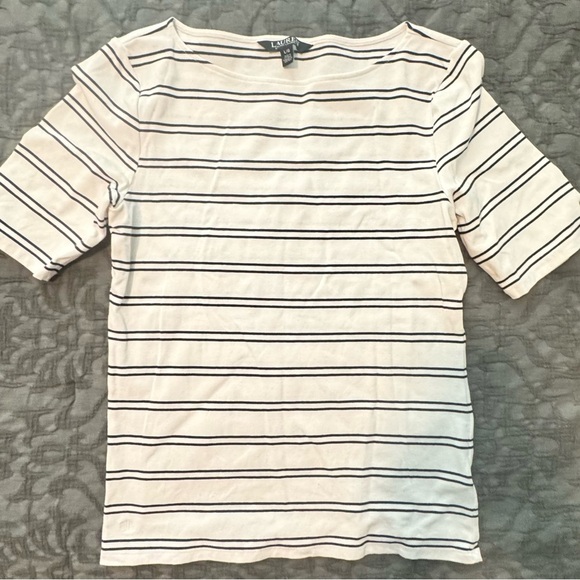 💫4 Pack Bundle | LAUREN RALPH LAUREN
Pre-Loved | LG Semi Half Sleeve Tops 👚 - Picture 10 of 11